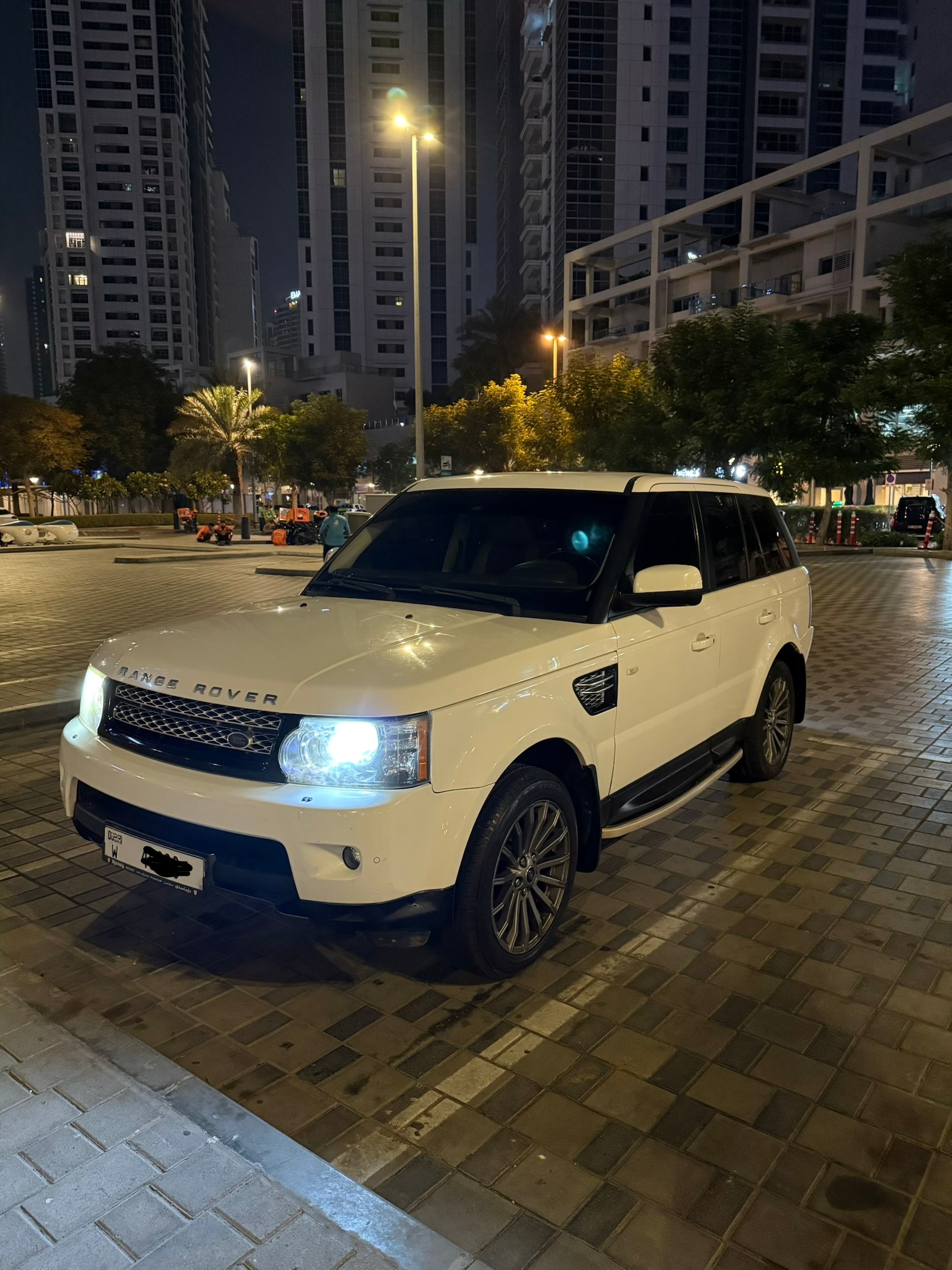 أبيض لاند روڤر رينج روفر سبورت HSE 2013